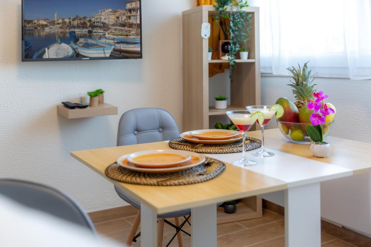 The Sunshine- Cozy-Sea View - Beach- Host Provence ลาแซน-ซูร์-แมร์ ภายนอก รูปภาพ